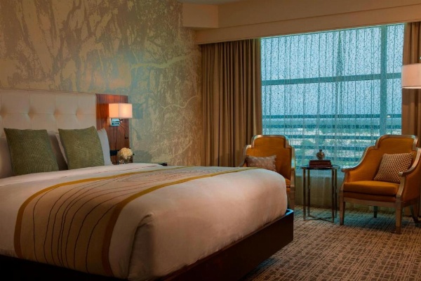 Renaissance by Marriott Baton Rouge Hotel image 11