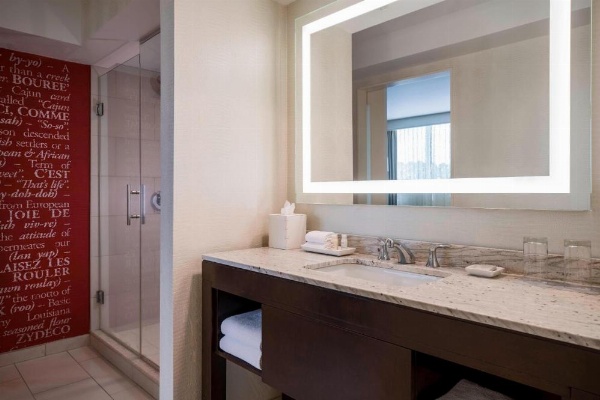 Renaissance by Marriott Baton Rouge Hotel image 19